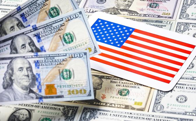 СМИ сообщили о угрозе доллару со стороны стран БРИКС