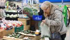 Зимняя реальность России: Огурцы до 1000 за кило, и это не в Магадане или Якутске