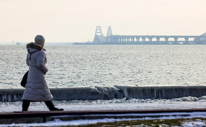 Крым не стреляет в ответ. Люди, которые помнят, как их морили жаждой и блэкаутом, хотят понимать, ради чего?