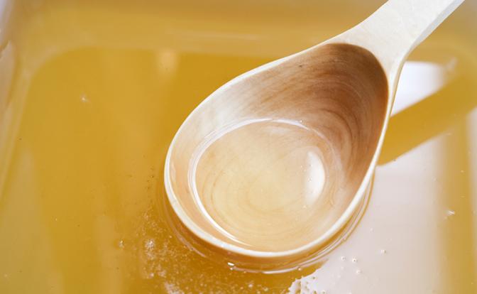 Кандидат медицинских наук развеял миф о пользе мёда