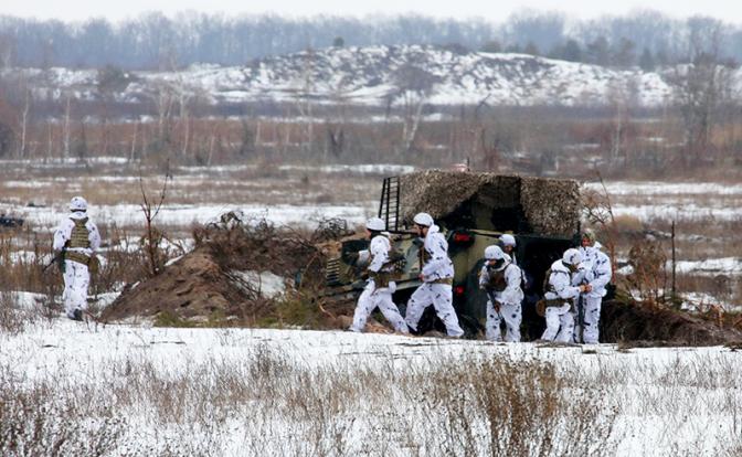 На фото: украинские военные.