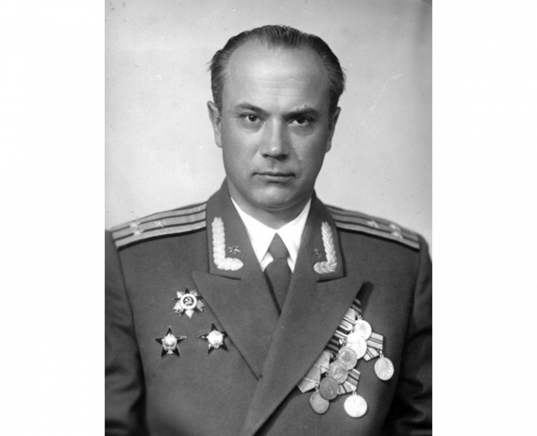 На фото: полковник Евгений Павловский.