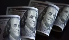 Курс доллара резко вырос на старте недели, рынок ждет новостей из Абу-Даби