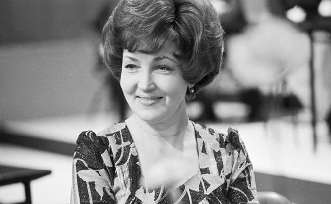 На фото: телеведущая и диктор Светлана Жильцова.