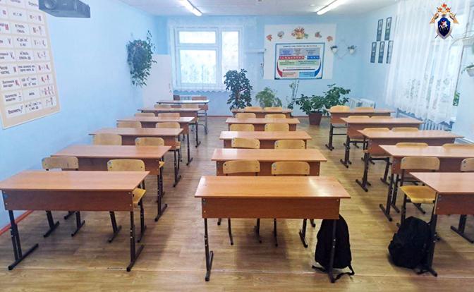 На фото: классная комната в школе № 4, где 14-летняя школьница напала с ножом на сверстницу после конфликта с учителем.