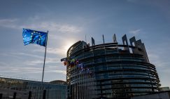 Кого послать в Кремль, чтобы там не послали? Евросоюз ищет кандидата для встречи с Путиным