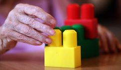 Новый анализ крови помогает выявить болезнь Паркинсона заранее