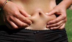 Ученые сказали, чем грозят скрытые жировые отложения