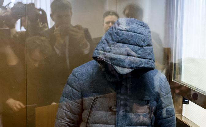 На фото: Павел Васин, обвиняемый в покушении на первого замначальника Главного управления Генштаба генерал-лейтенанта Владимира Алексеева, во время заседания в Замоскворецком суде