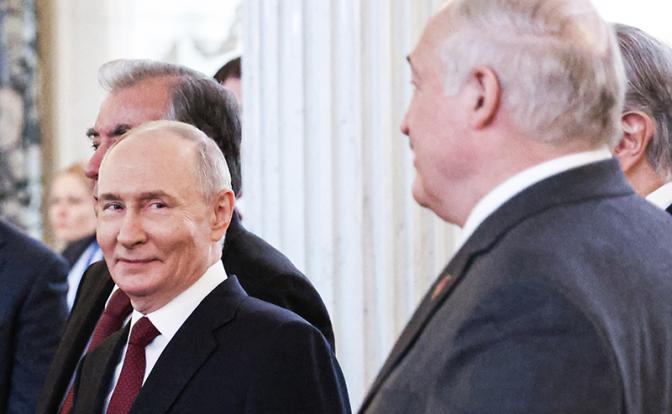 На фото: президент России Владимир Путин, президент Беларуси Александр Лукашенко (слева направо)