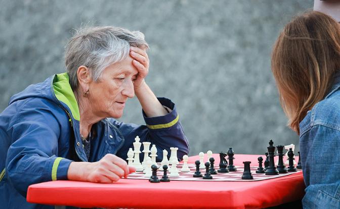 Озвучен самый простой способ снизить риск развития болезни Альцгеймера