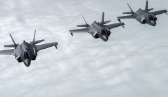 Лэрри Джонсон: Удар по Тегерану обрекает флот США на катастрофические потери