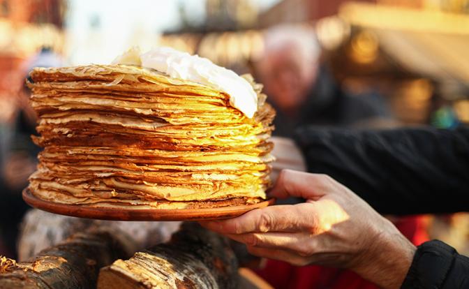 Вот блин! Цены на масленничное меню упали – что стряслось?