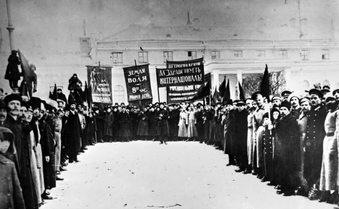 На фото: Февральская революция в России