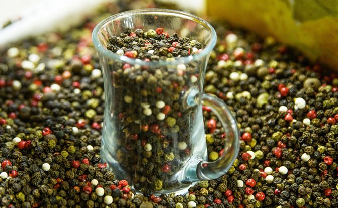 Ученые назвали специи, которые снижают депрессию