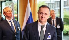 «Были тяжелыми»: второй день переговоров завершился в Женеве