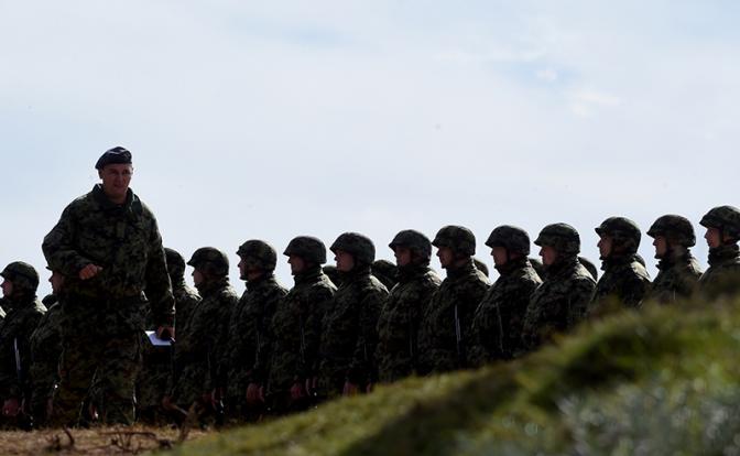 Александр Бартош: Сербский народ – за Москву, но элиты в Белграде нежно любят Трампа