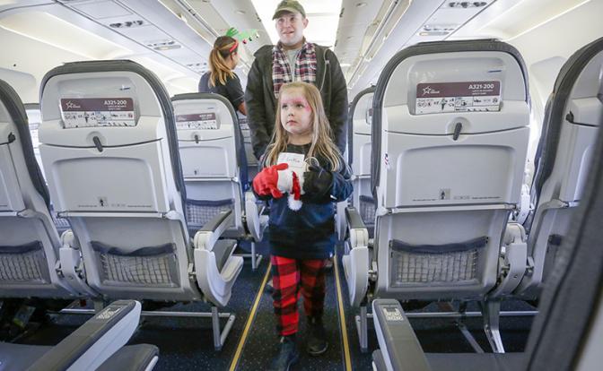 Минтранс разъяснил новые правила рассадки семей с детьми в самолетах