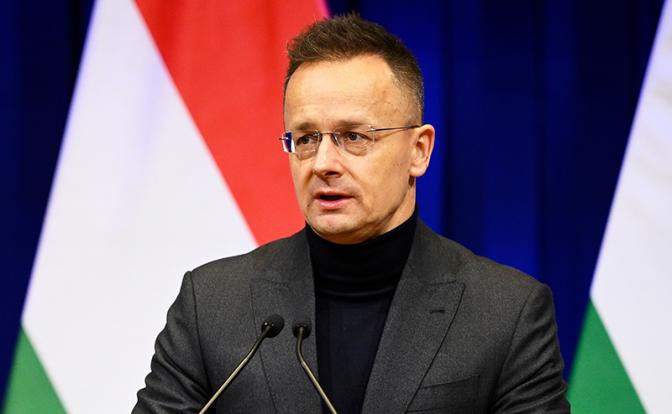 На фото: министр иностранных дел и внешнеэкономических связей Венгрии Петер Сийярто