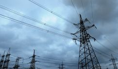 «Фельдшер вырвет провода!»: Венгрия и Словакия отключили Киев от розетки