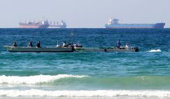 Ормузский пролив: Танкеры жмутся к берегам, лезть в «бутылочное горлышко» они боятся