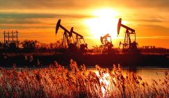 Европа тихо проклинает Трампа: Дмитриев предупредил, что скоро биржи увидят цену нефти в $100 за баррель