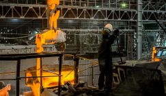 «Были бешеные деньги»: ЧЭМК, когда греб миллиарды лопатой, даже сквер под боком в порядок не привел