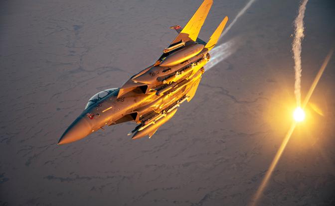 Сенсационный "недружественный огонь": Три американских истребителя F-15E над Кувейтом сбила ПВО Ирана
