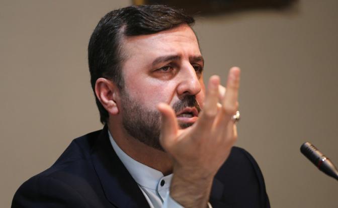 На фото: заместитель министра иностранных дел Ирана Казем Гарибабади