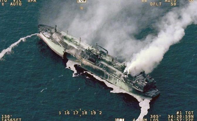 Газовоз "Арктик Метагаз" был атакован БЭК у берегов Мальты.