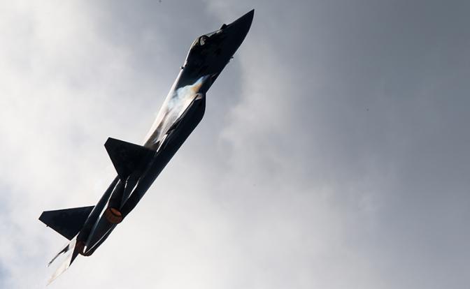 На фото: истребитель Су-57