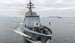 Ким Чен Ын теперь и флотоводец, и флотовладелец