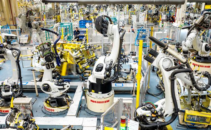 В Китае "стальные воротнички" начали заменять человека на сложных работах