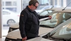 Автомобильный тупик: среднестатистическая машина продается по цене «двушки»