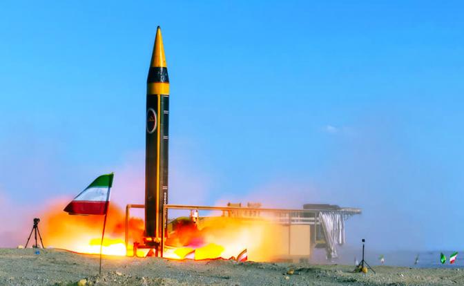 2 300 км до законной цели: Иранская ракета «Хорремшехр-4» спокойно добивает до Киева