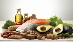 Кардиолог назвал 8 групп продуктов, которые снизят давление и холестерин