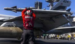 Война без дедлайна: Молниеносная прихоть Трампа вдруг стала мировой трагедией