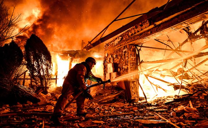 Ночной удар по Львову: От 3-этажного здания СБУ остались руины, кто под ними – непонятно, это была «какая-то странная Герань»