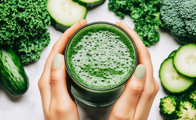 Названы опасные последствия детокс-диет