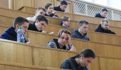 Стипендия - узаконенное издевательство. И в СССР студенты не жировали, но сейчас уже край