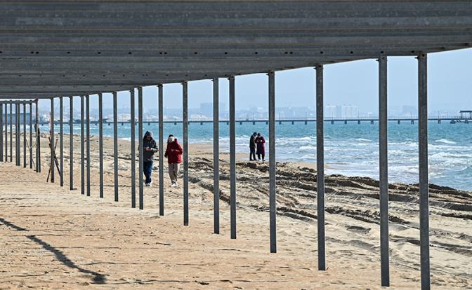 Юрист назвал античеловечным официальное открытие пляжей и купального сезона в Анапе