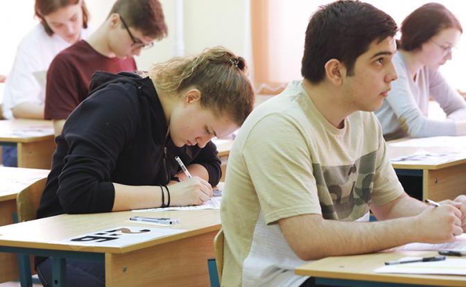 Новый стандарт для 10–11 классов: Минпросвещения подготовило изменения для школьников