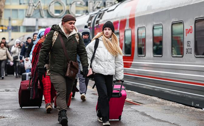 «Пора валить» к Батьке: «Диктатор» Лукашенко Telegram не блокирует, коров тупо под нож не пускает, ЖКХ в узде держит