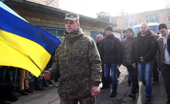 Зе-мобилизация: 500 тысяч пехоты преградят России дорогу к Херсону, Запорожью и Днепру