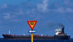 Интрига в Атлантике: Пойдет ли русский танкер на прорыв «кубинской блокады»