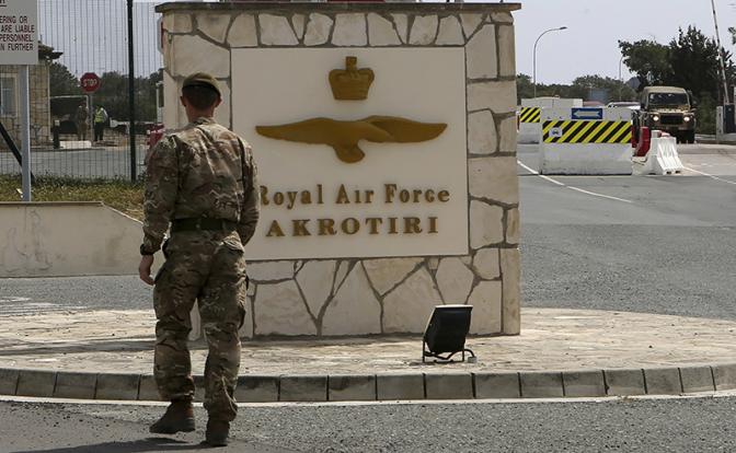 На фото: военная авиабаза Великобритании Акротири на Кипре