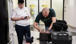 «И чемодан для денег – поменьше!»: Путин наложил запрет на разграбление российской наличности