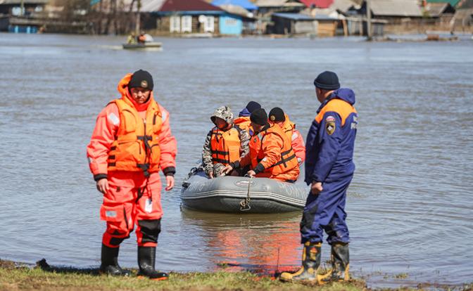 Реки выходят из берегов: какие города России в апреле точно затопит
