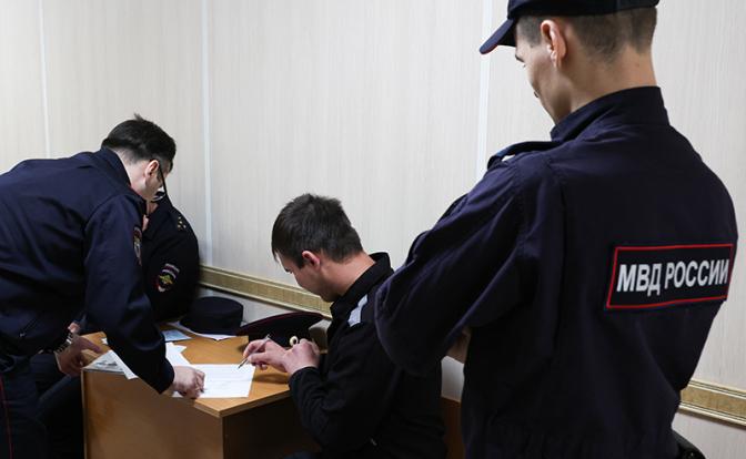 У Силуанова свои люди в полиции – и они получают достойно. Остальные – как смогут