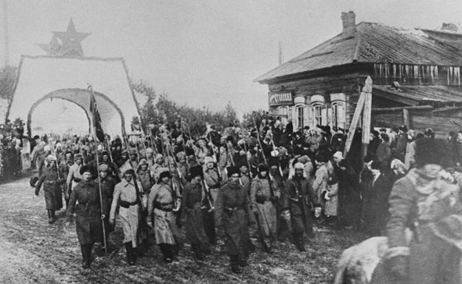 На фото: Иркутск во время гражданской войны, 1920